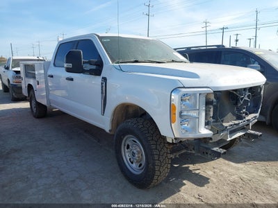 FORD F-250 2023