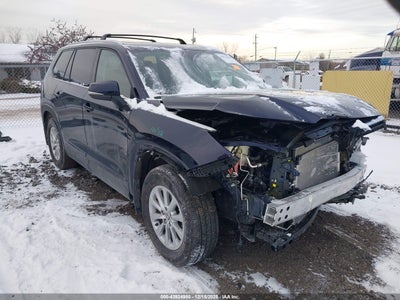TOYOTA GRAND HIGHLANDER 2025