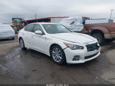 INFINITI Q50 2015