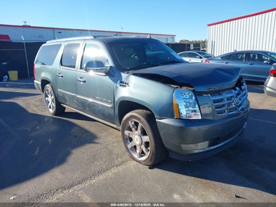 CADILLAC ESCALADE ESV 2010