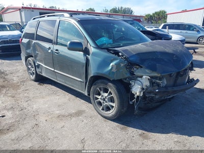TOYOTA SIENNA 2004