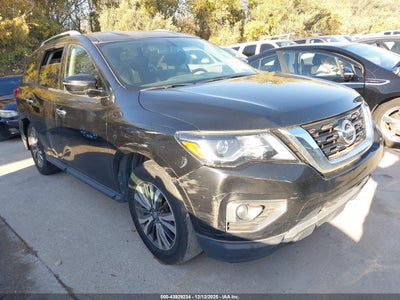 NISSAN PATHFINDER 2019