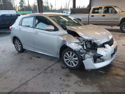 TOYOTA MATRIX 2010