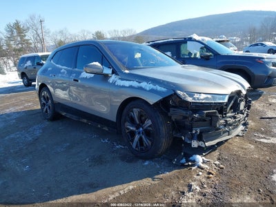 BMW IX 2024