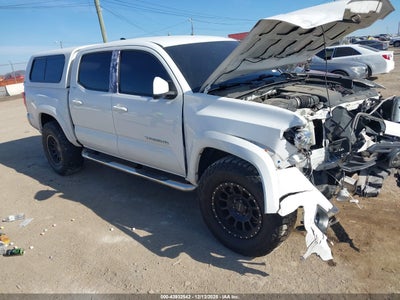 TOYOTA TACOMA 2018