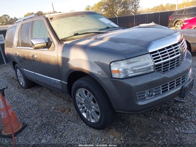 LINCOLN NAVIGATOR 2011