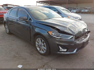 FORD FUSION ENERGI 2019