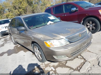 TOYOTA AVALON 2000