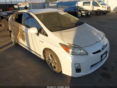 TOYOTA PRIUS 2011