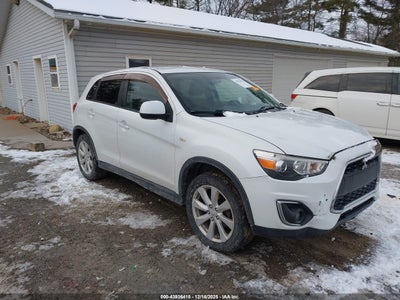 MITSUBISHI OUTLANDER SPORT 2015