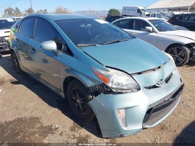 TOYOTA PRIUS 2012