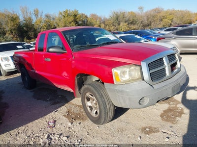 DODGE DAKOTA 2005