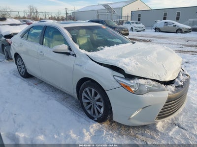 TOYOTA CAMRY HYBRID 2015