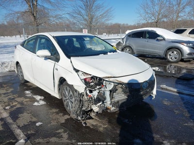 TOYOTA PRIUS PRIME 2021