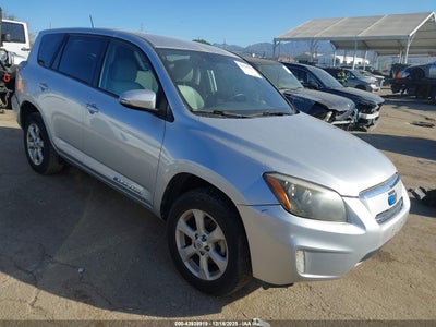 TOYOTA RAV4 EV 2013