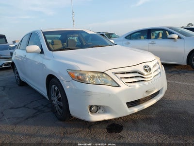 TOYOTA CAMRY 2011
