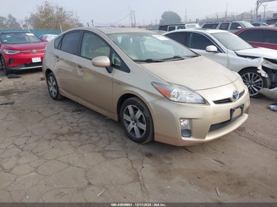 TOYOTA PRIUS 2011