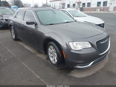 CHRYSLER 300 2015