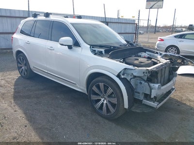 VOLVO XC90 2021