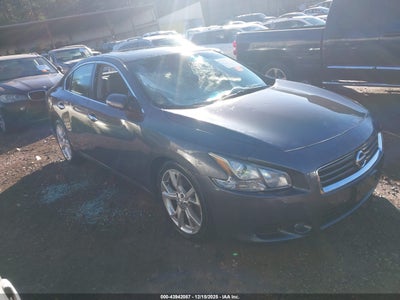 NISSAN MAXIMA 2012
