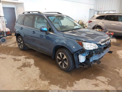 SUBARU FORESTER 2017