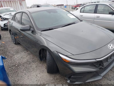 HYUNDAI ELANTRA 2025