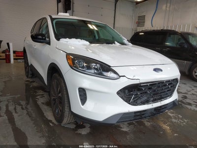 FORD ESCAPE 2022
