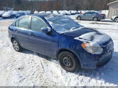 HYUNDAI ACCENT 2011