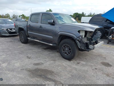 TOYOTA TACOMA 2018