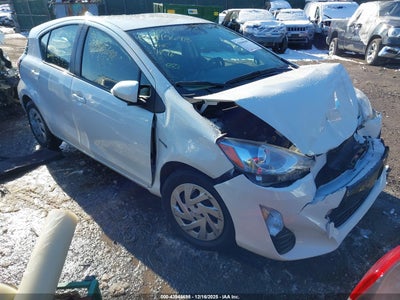 TOYOTA PRIUS C 2016