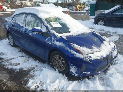 TOYOTA PRIUS 2016