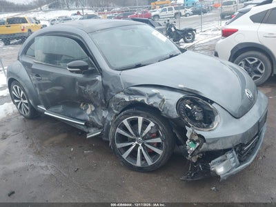 VOLKSWAGEN BEETLE 2013