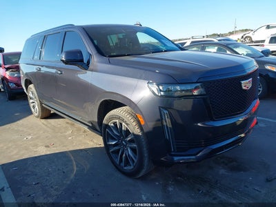 CADILLAC ESCALADE ESV 2023