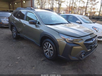 SUBARU OUTBACK 2025