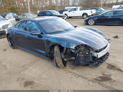 PORSCHE TAYCAN 2021