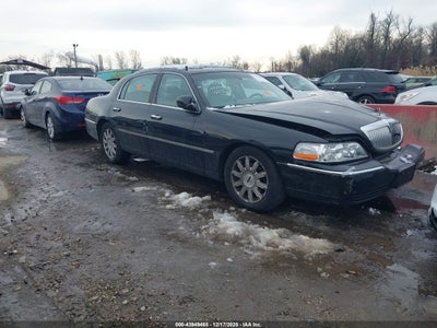 LINCOLN TOWN CAR 2007