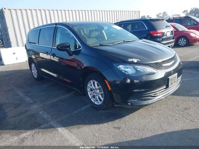 CHRYSLER PACIFICA 2017