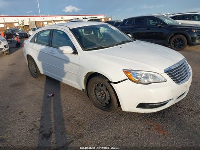 CHRYSLER 200 2011