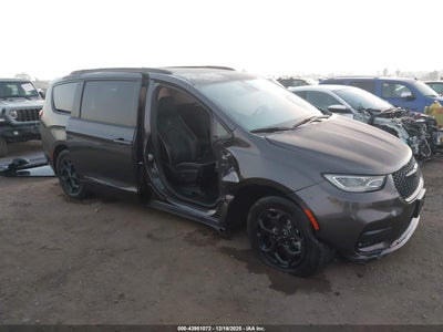 CHRYSLER PACIFICA HYBRID 2023