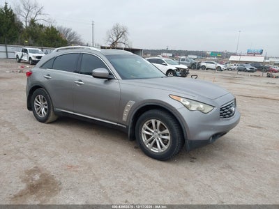 INFINITI FX35 2011