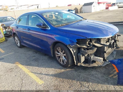CHRYSLER 200 2015