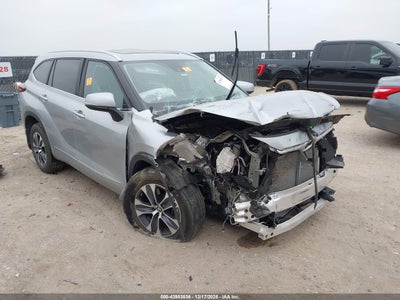 TOYOTA HIGHLANDER 2023