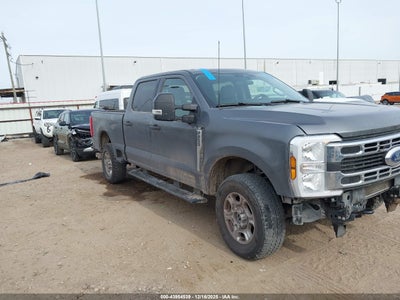 FORD F-250 2025
