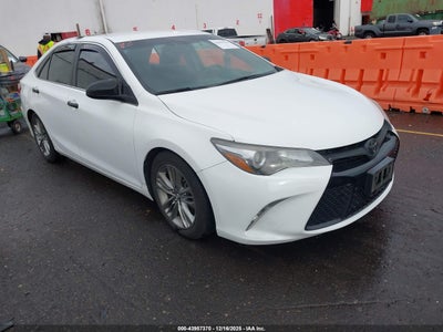 TOYOTA CAMRY 2017