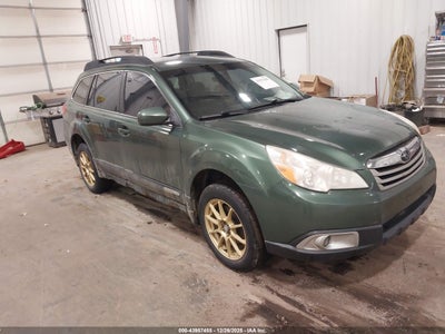SUBARU OUTBACK 2011