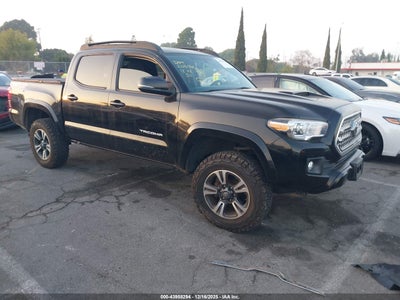 TOYOTA TACOMA 2017