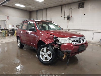 SUBARU FORESTER 2011
