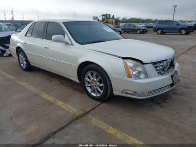 CADILLAC DTS 2010