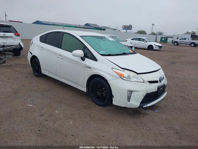 TOYOTA PRIUS 2015