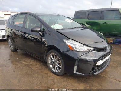 TOYOTA PRIUS V 2017